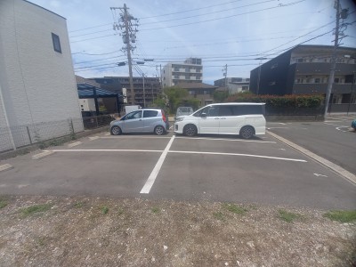 高横須賀　月極駐車場のサムネイル